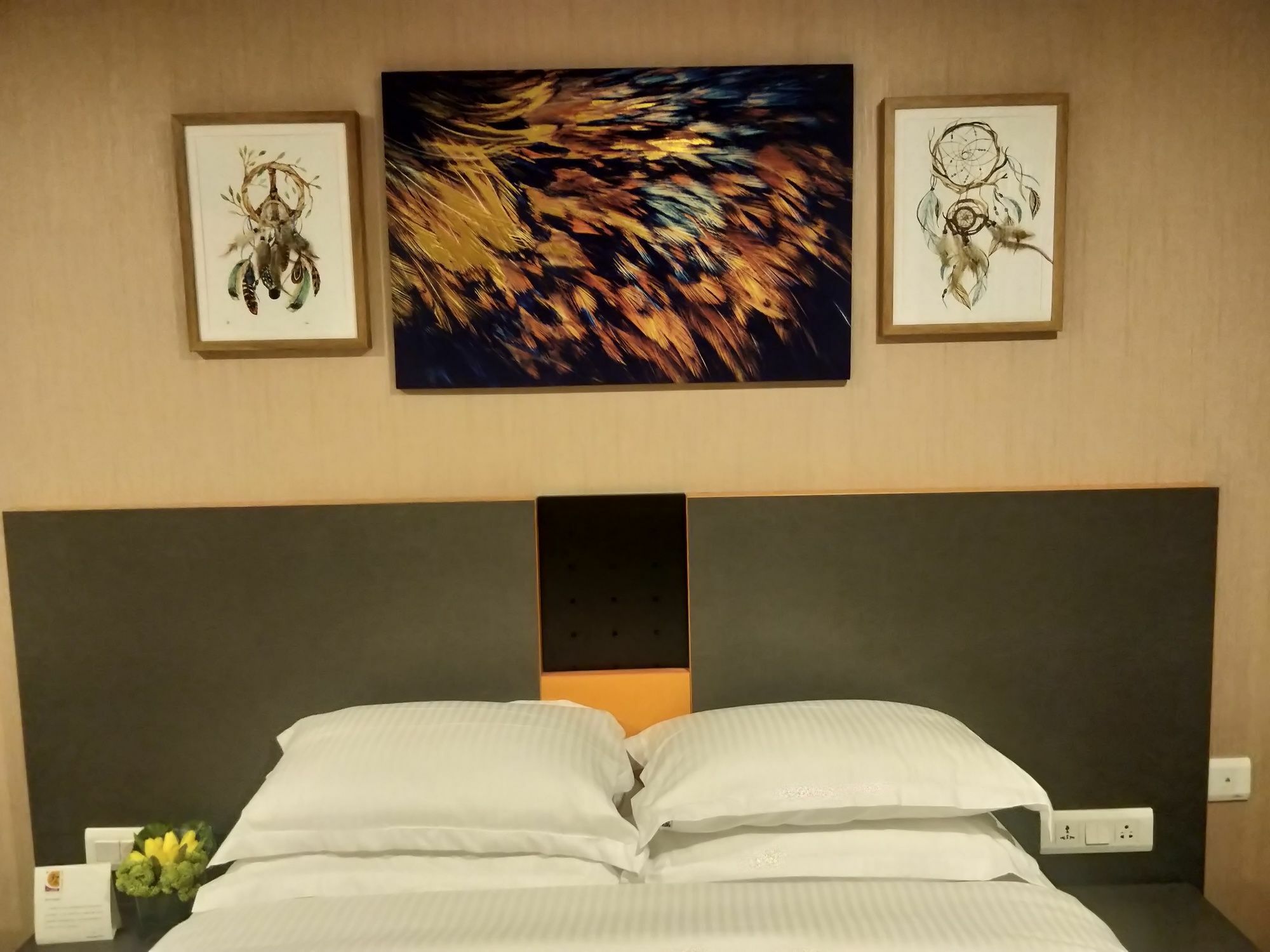 37Th Crescent Boutique Suites บังกาลอร์ ภายนอก รูปภาพ
